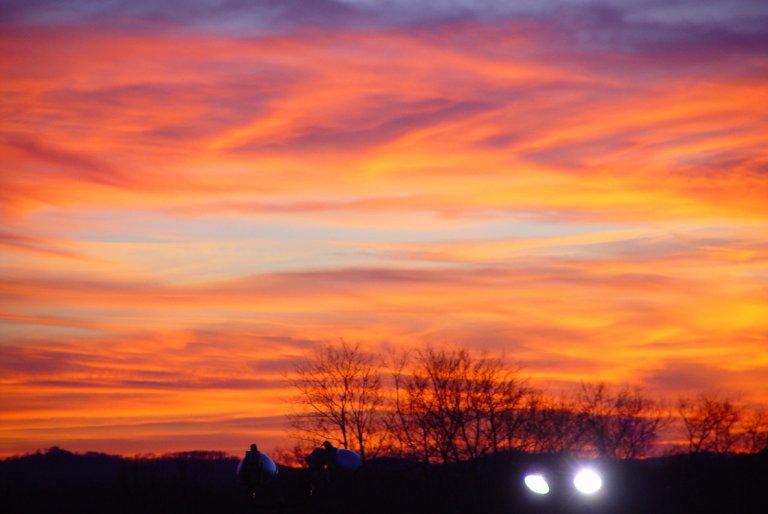 sunset1-.jpg